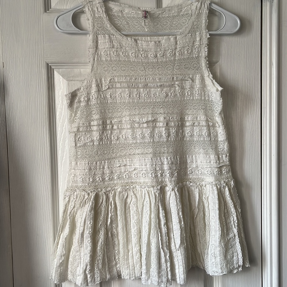 Free People sheer white lace sleeveless top size XS